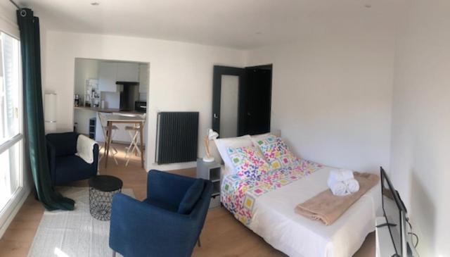 Rond Point Studio Cosy Et Central Avec Balcon Saint-Etienne  Exterior photo